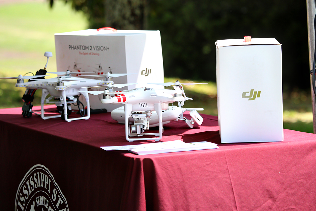 DJI Phantom 2 and DJI Phantom 2 Vision Plus